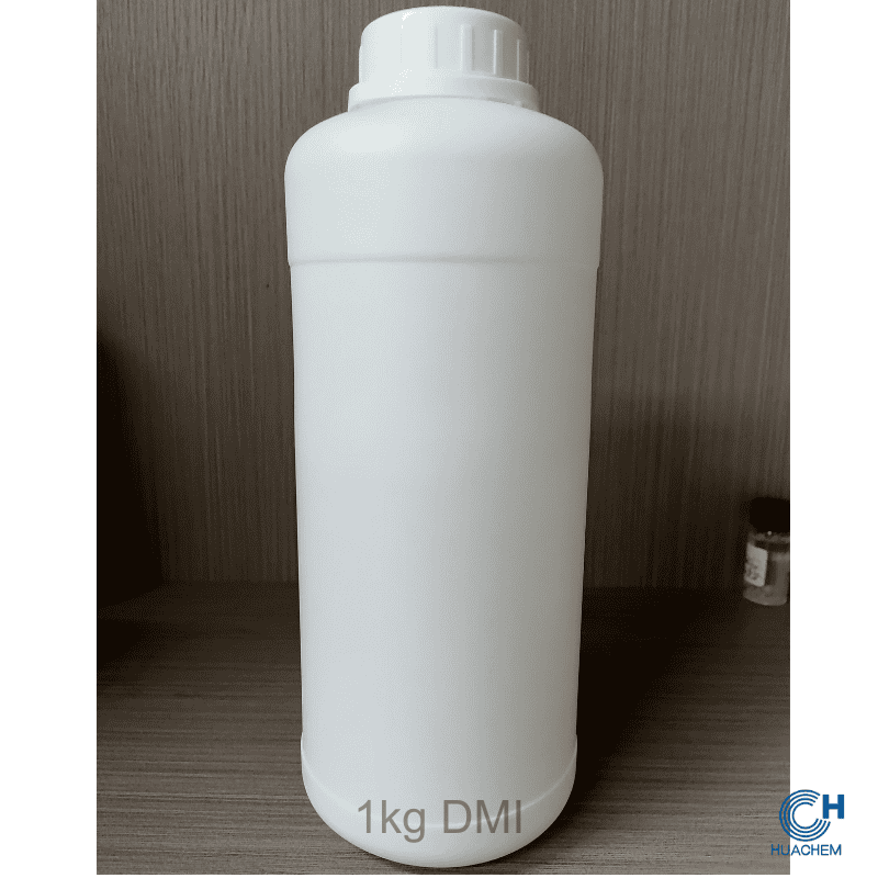 Standard 1kg unit of Huachem Dimethyl Isosorbide securely packaged in an opaque, high-density polyethylene (HDPE) plastic bottle, providing essential protection from light and moisture for lab and small-batch production.