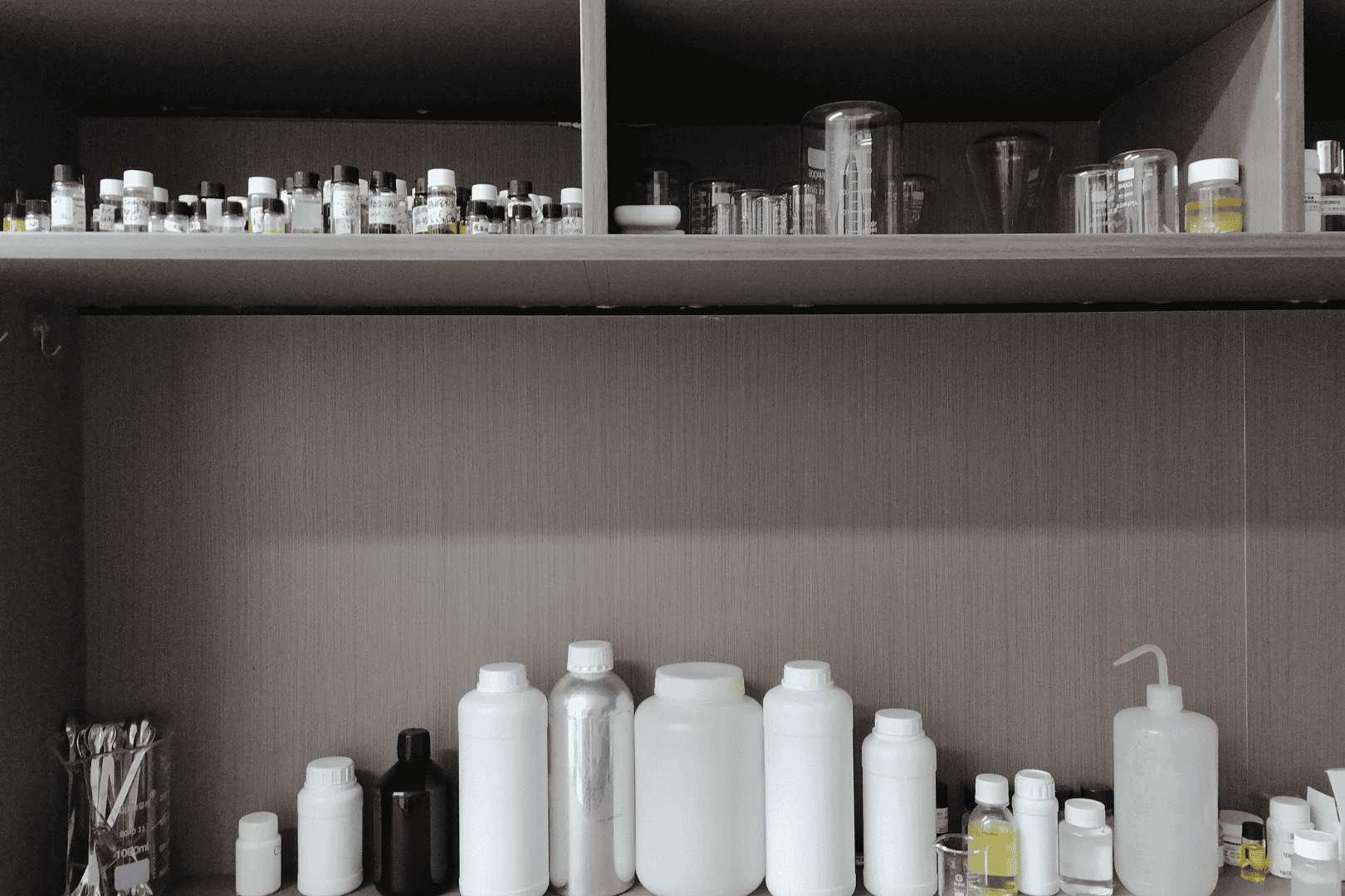 huachem-sample-packaging-area